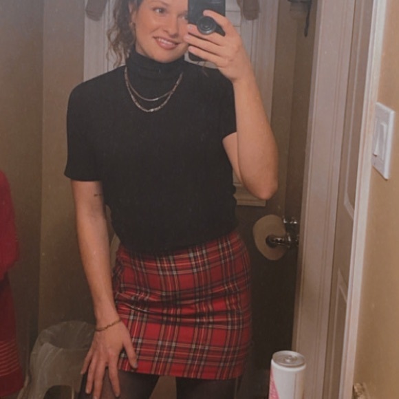 2/$15 PrettyLittleThing Red Tartan Plaid Miniskirt - Picture 2 of 8